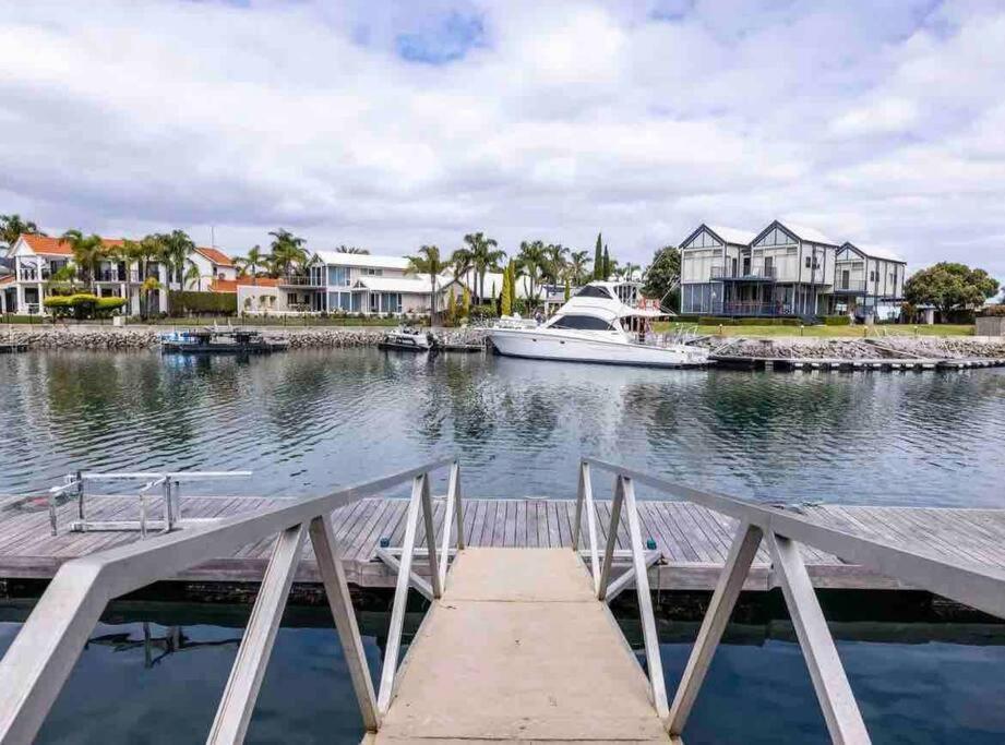 The Blacklighters-Waterfront Retreat Port Lincoln Eksteriør billede